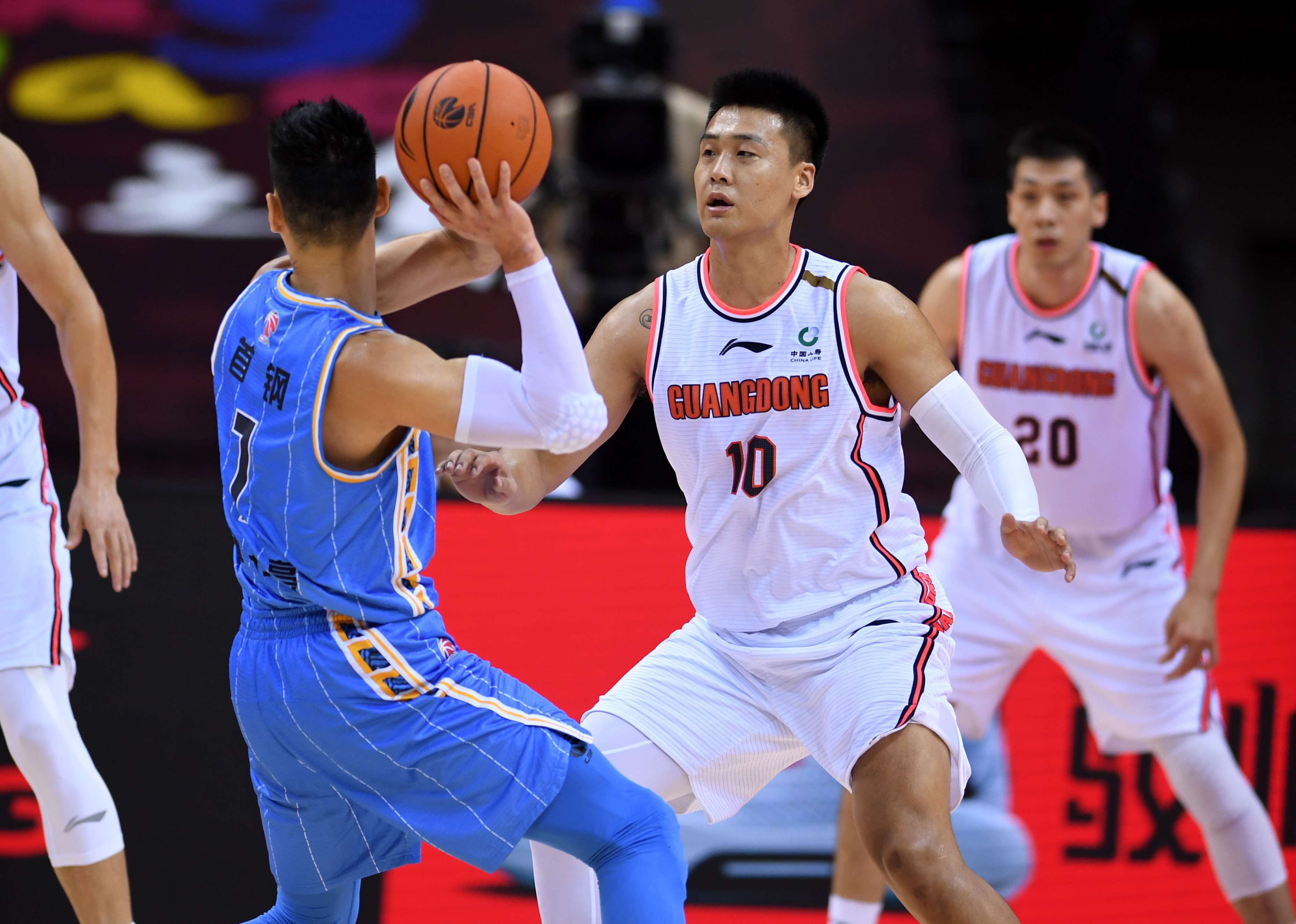 赛后CBA常规赛焦点战,里尔豪取连胜,态度坚定,控场能力受关注的简单介绍 赛后CBA常规赛焦点战,里尔豪取连胜,态度坚定,控场能力受关注的简单介绍